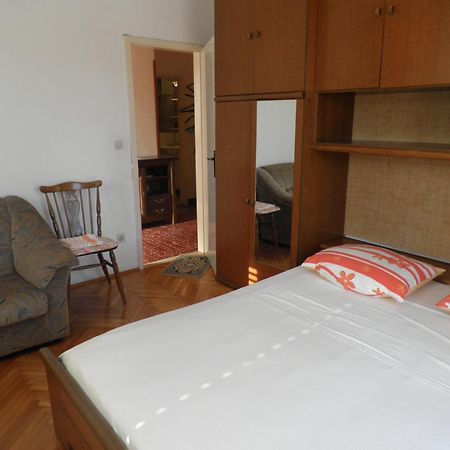 Apartments Holiday Λομπάρδα Εξωτερικό φωτογραφία