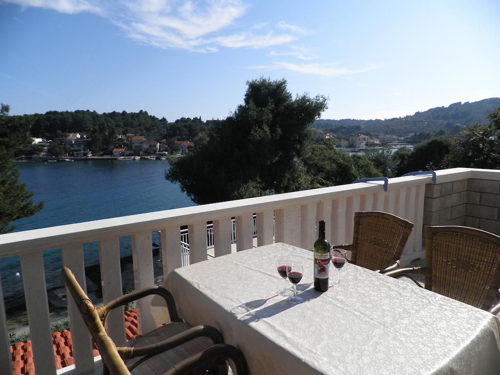 Apartments Holiday Λομπάρδα Δωμάτιο φωτογραφία