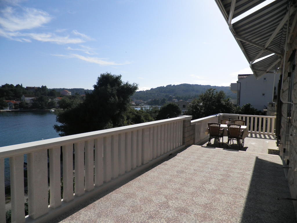 Apartments Holiday Λομπάρδα Δωμάτιο φωτογραφία