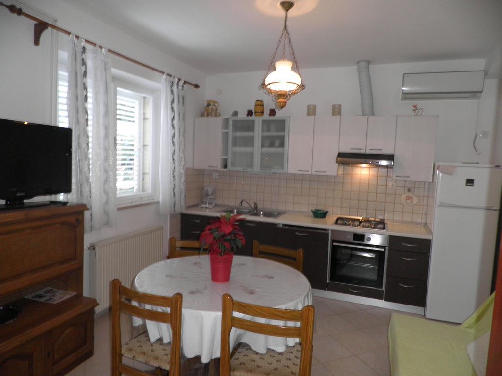 Apartments Holiday Λομπάρδα Εξωτερικό φωτογραφία